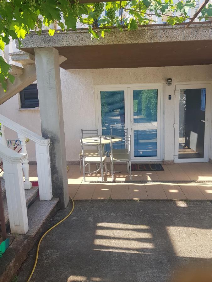 Ferienwohnung Lili Umag Exterior foto